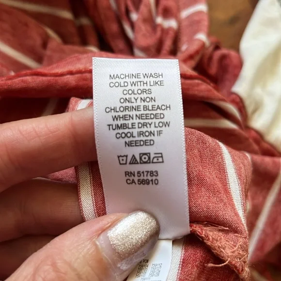 BNWOT Maurices lightweight, hooded, long sleeve top - Picture 14 of 15